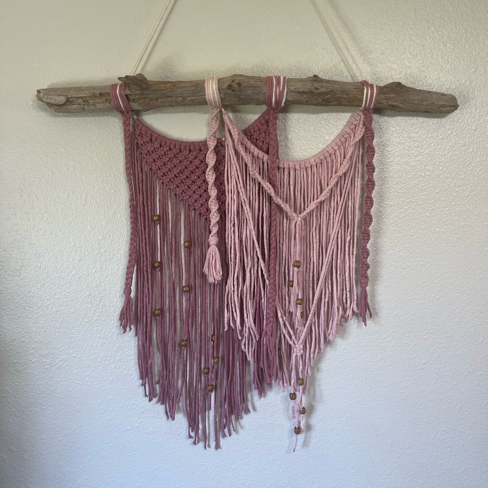 Pink Macrame // Wall Hanging // Driftwood